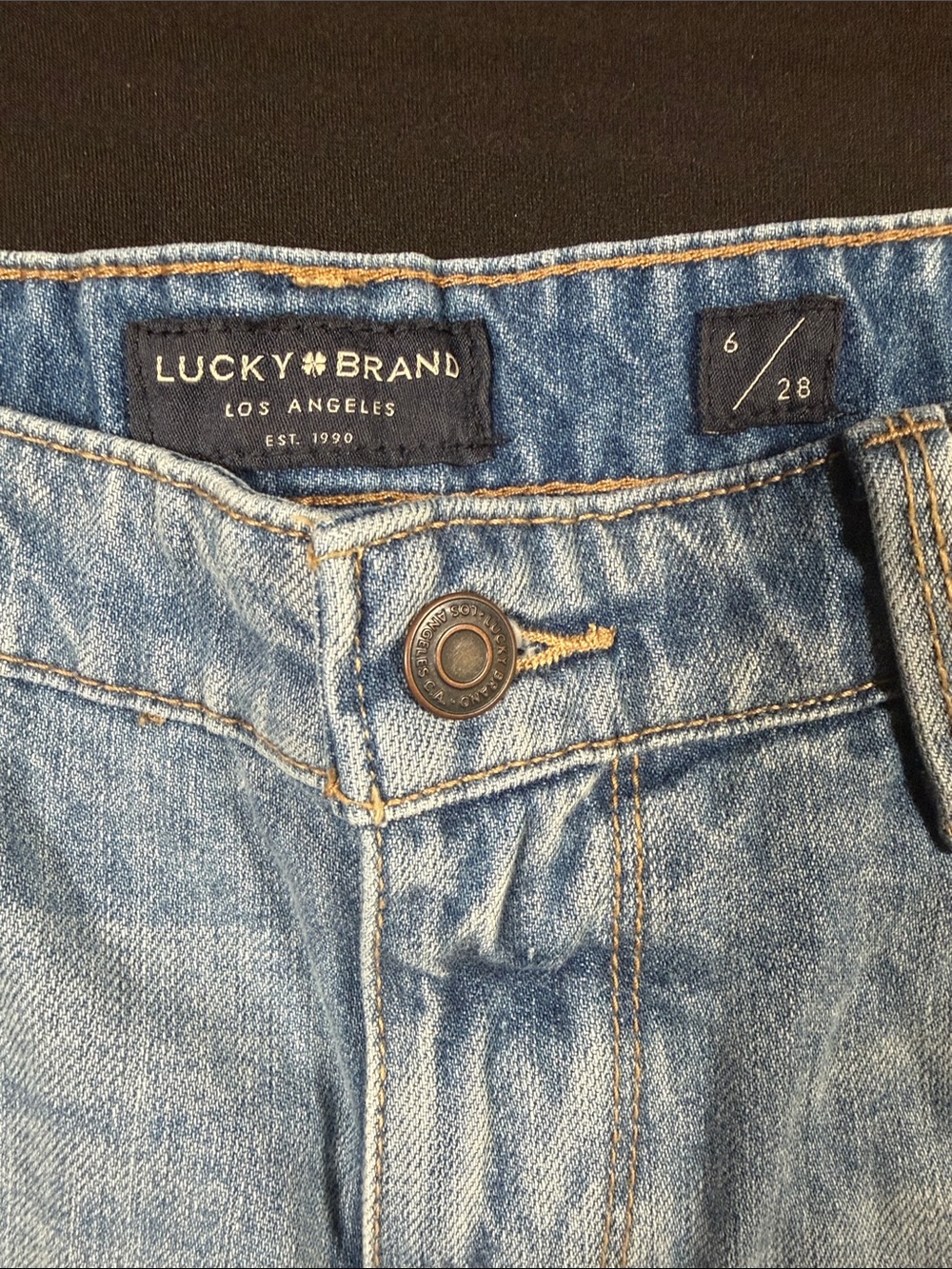 NWT Lucky Brand The Cut Off Distressed Denim Shorts Light Wash 6/28 - Picture 4 of 10